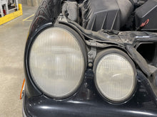 Load image into Gallery viewer, HEADLIGHT LAMP ASSEMBLY E320 E430 E500 E55 00 01 02 03 Right - NW429125
