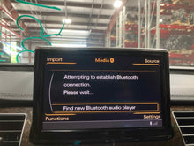 Load image into Gallery viewer, Info-Gps Screen  AUDI A8 2011 - NW422977
