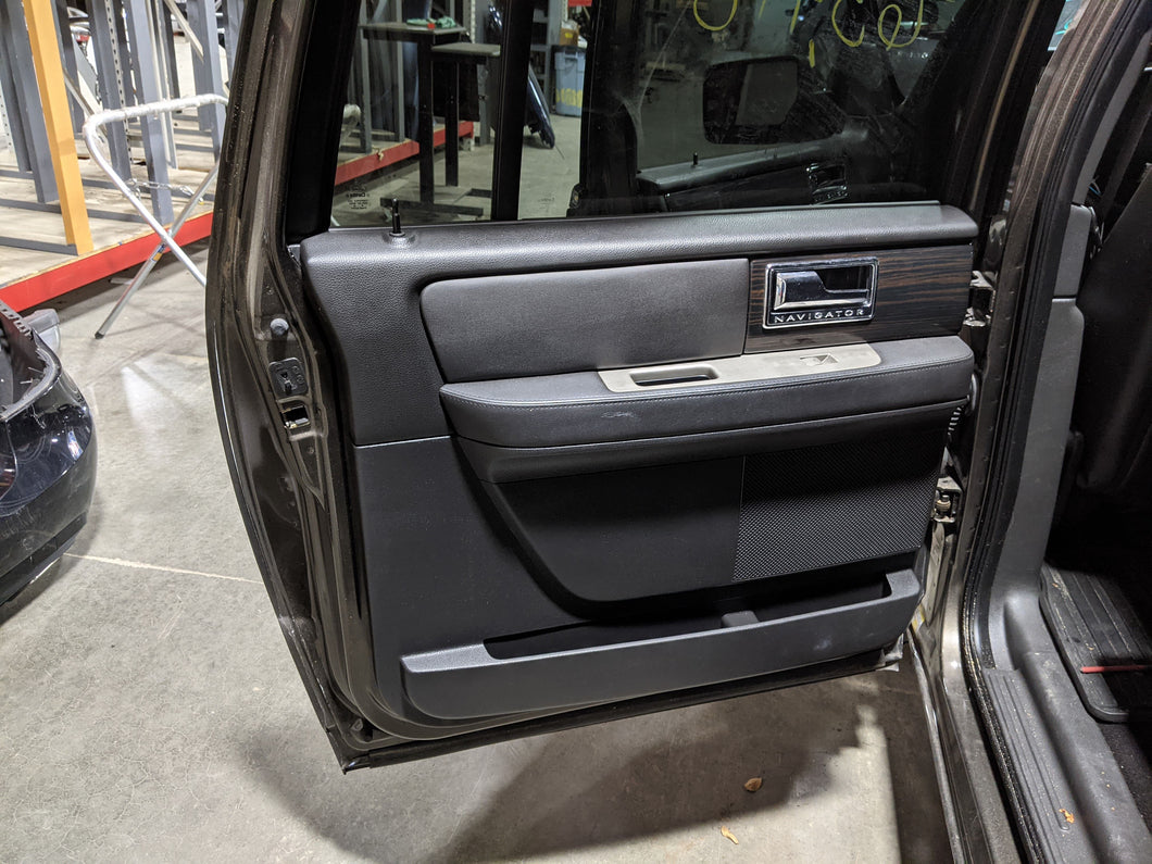 Rear Interior Door Trim Panel Lincoln Navigator 2008 - NW282552