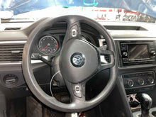 Load image into Gallery viewer, Steering Wheel Volkswagen Atlas 2019 - NW522524
