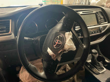 Load image into Gallery viewer, Steering Wheel  HIGHLANDER 2016 - NW513118
