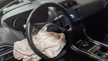 Load image into Gallery viewer, Steering Wheel Jaguar XE 2017 - NW404431
