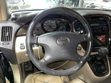Load image into Gallery viewer, Steering Wheel  HIGHLANDER 2001 - NW504000
