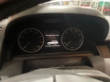 Load image into Gallery viewer, TRANSFER CASE Land Rover LR3 LR4 Range Rover Sport 2005 05 2006 06 07 08 09 - 11 - NW473568

