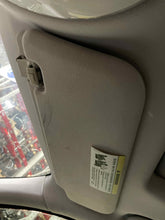 Load image into Gallery viewer, INTERIOR SUN VISORS E280 E300 E320 E350 E500 E55 E550 E63 03-09 Right - NW439095

