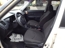 Load image into Gallery viewer, FRONT LOWER CONTROL ARM Kia Soul 2012 12 2013 13 Left - MRK239450
